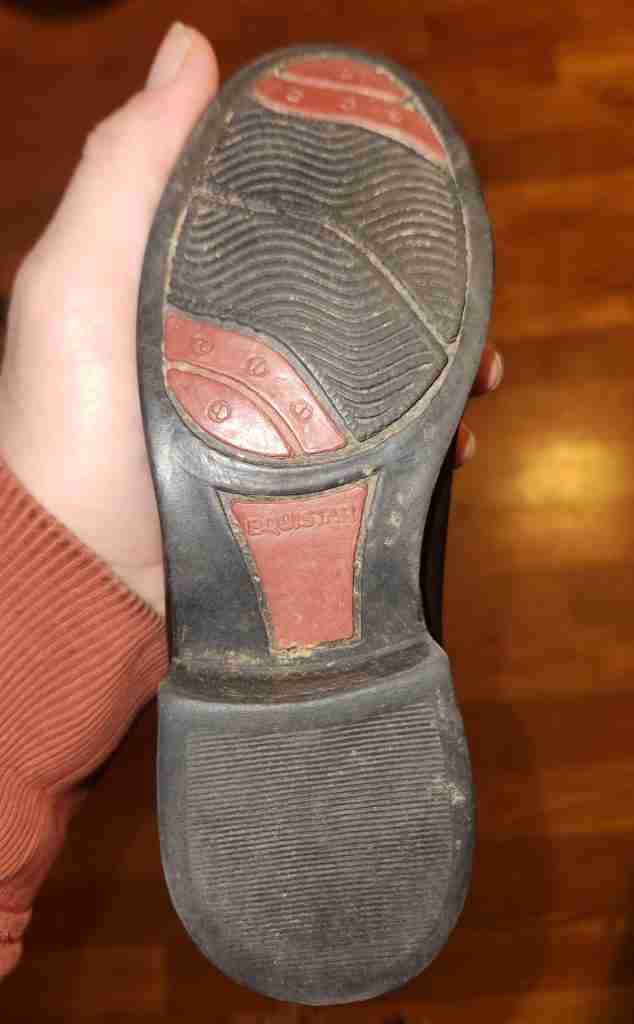 Equistar children’s paddock boot tread view.